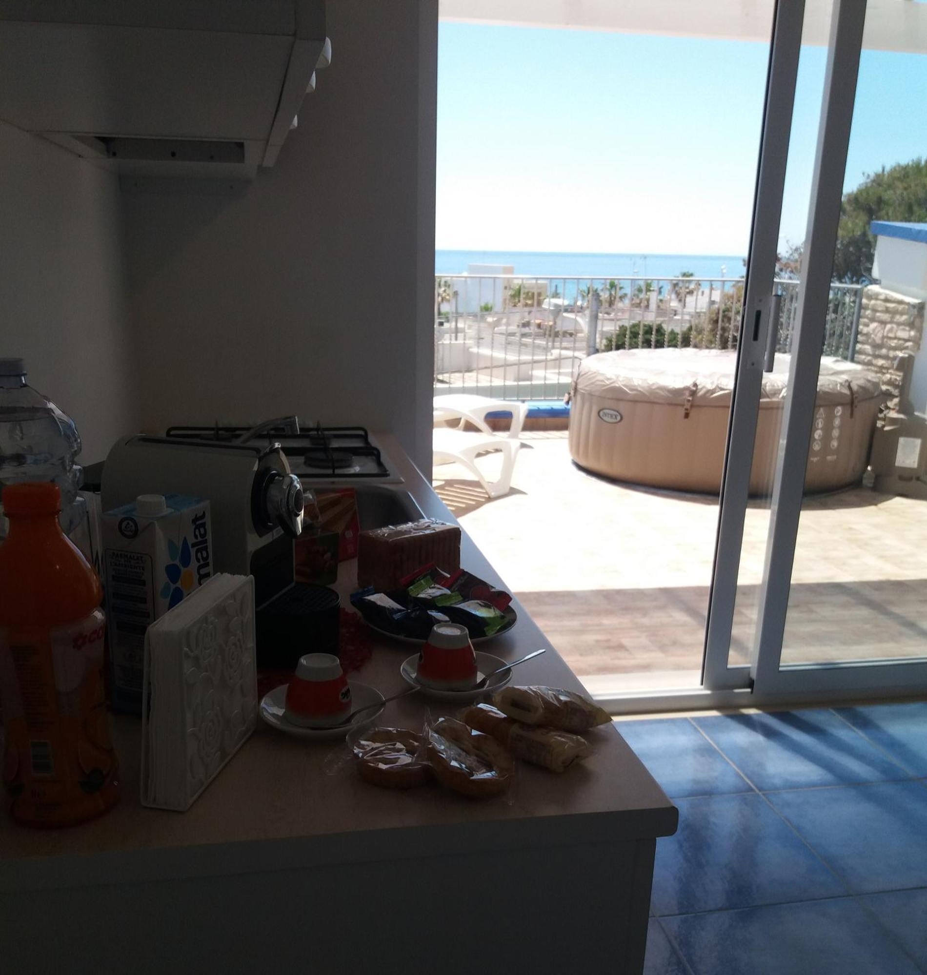 Aparthotel Riflesso sul mare Marina di Mancaversa Camera foto